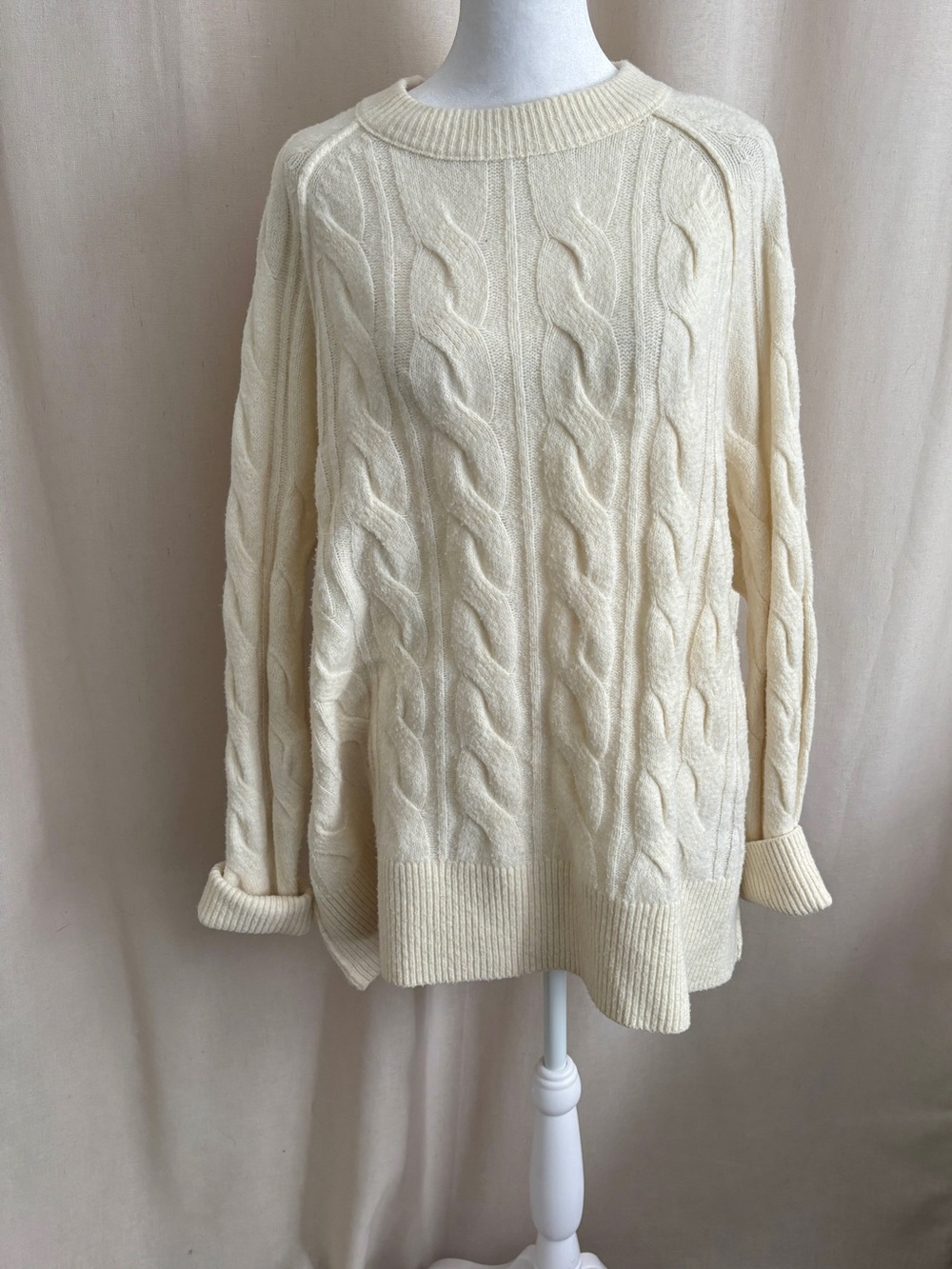 Aerie Oversized Chunky Cable Knit Sweater — Size S
